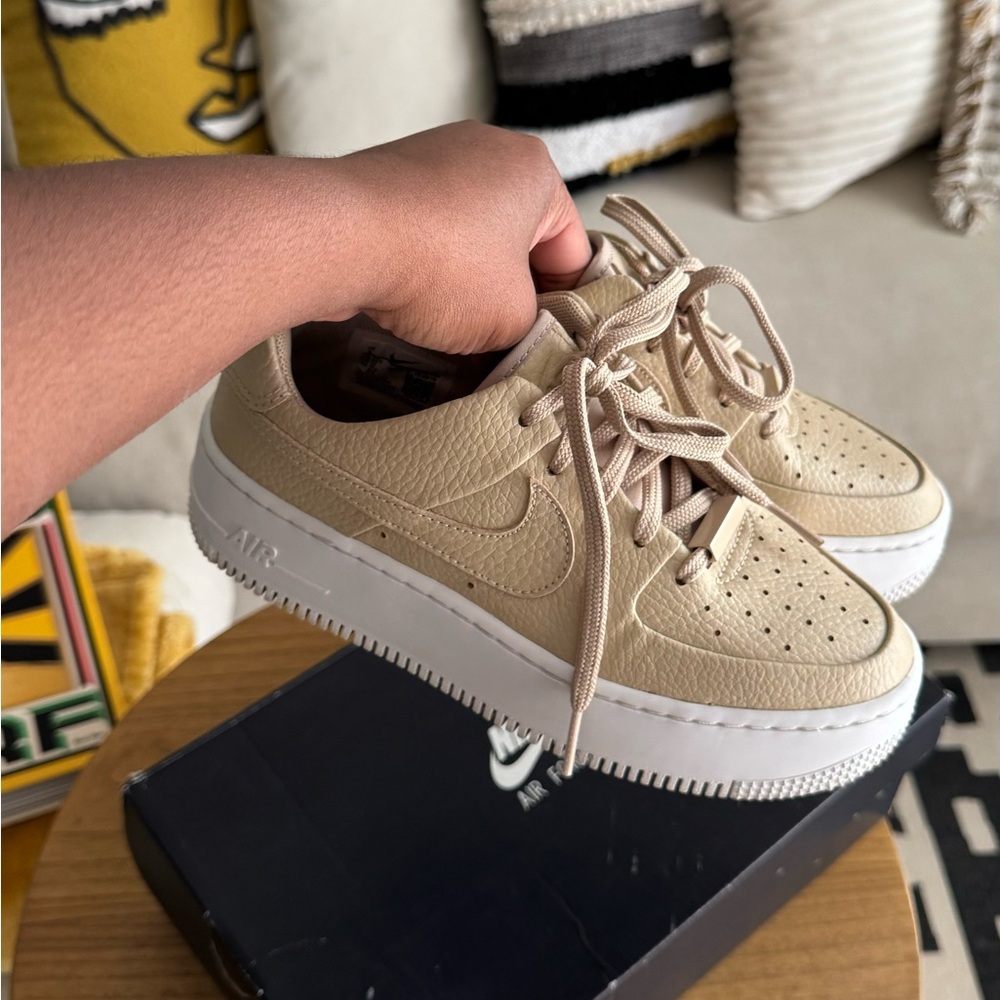 Nike Air Force 1 Sage Low 2 (PLATFORM)